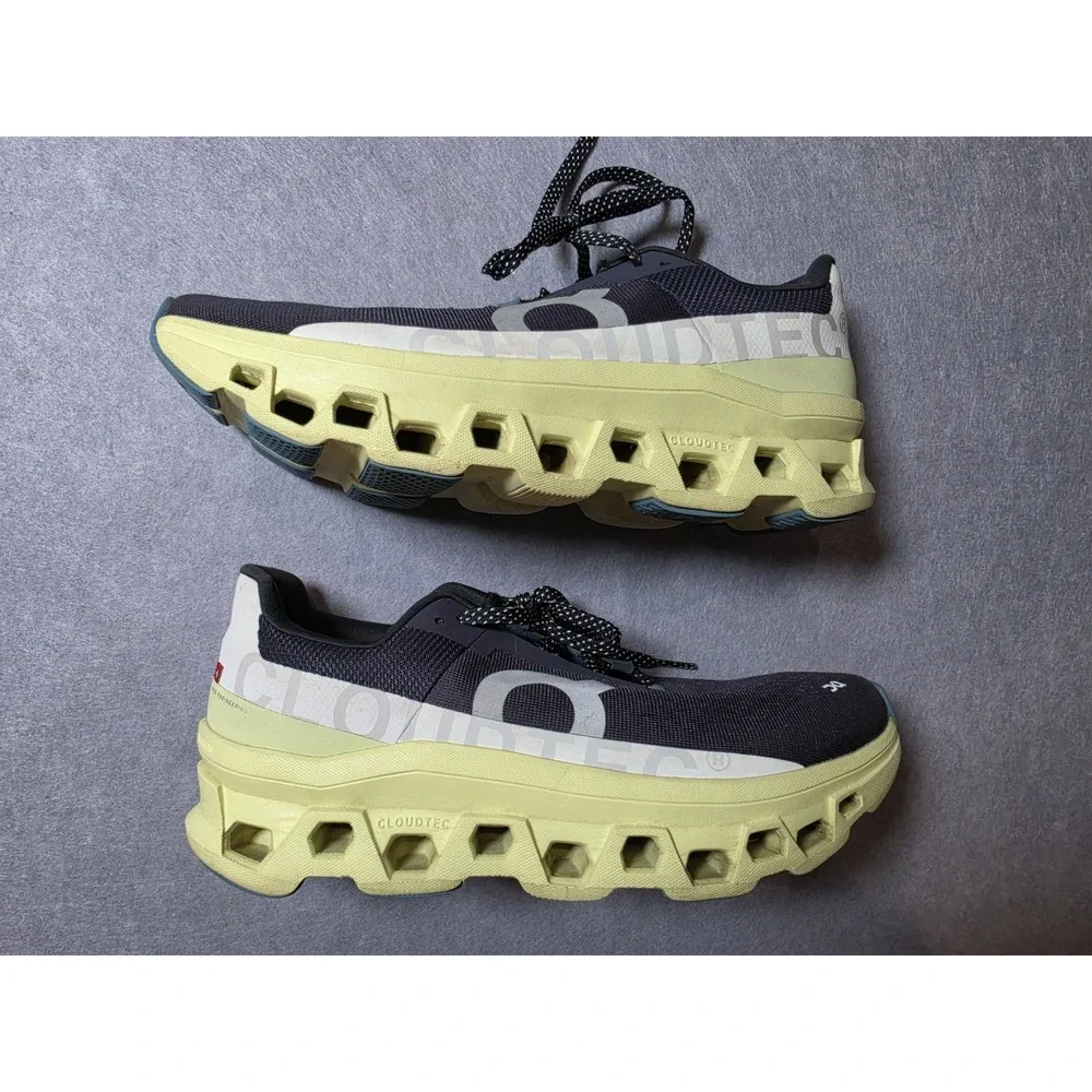 Mens SZ 9 On Cloudmonster Black White Lime